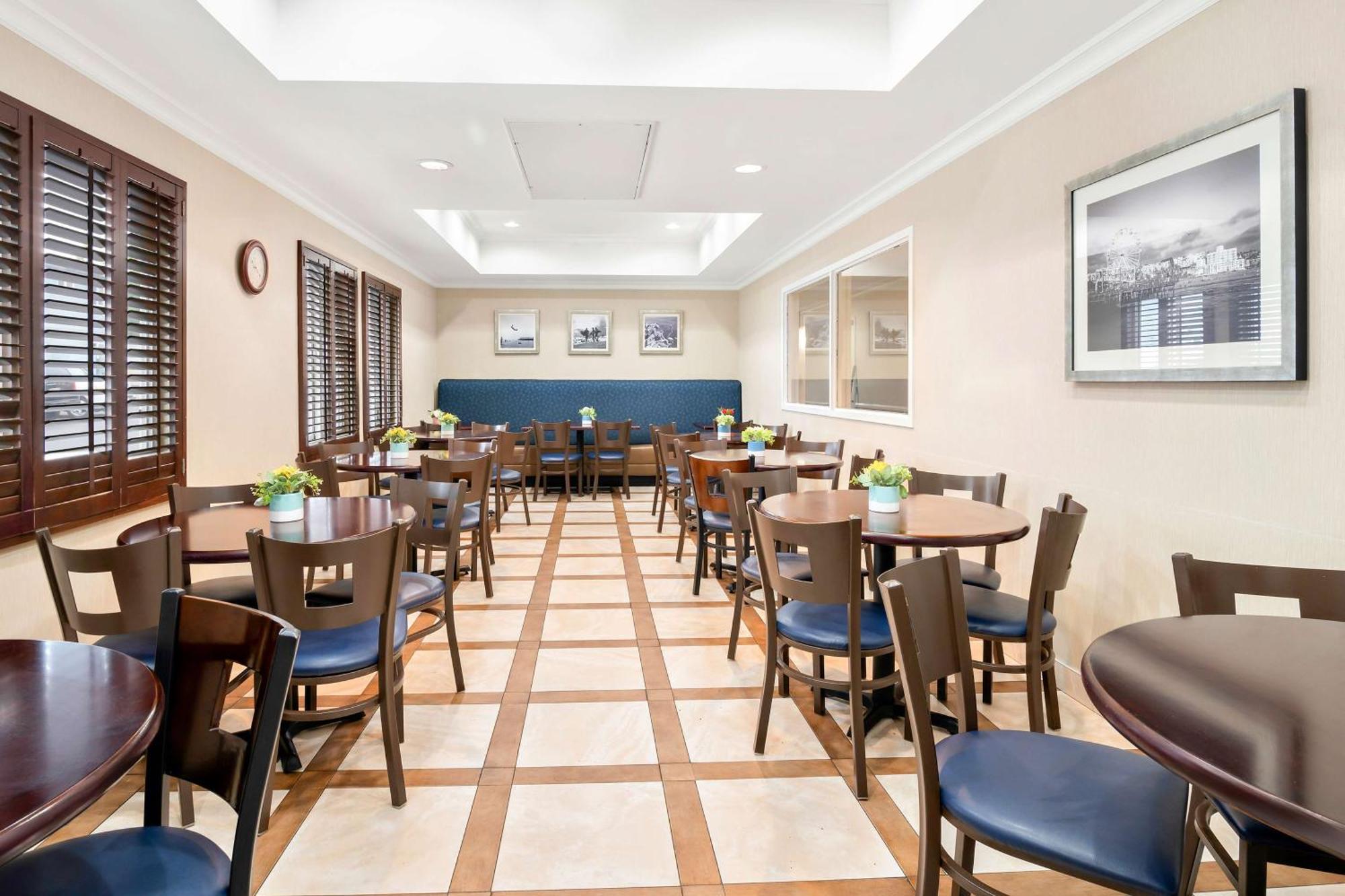 Surestay Hotel By Best Western Santa Monica Exterior photo