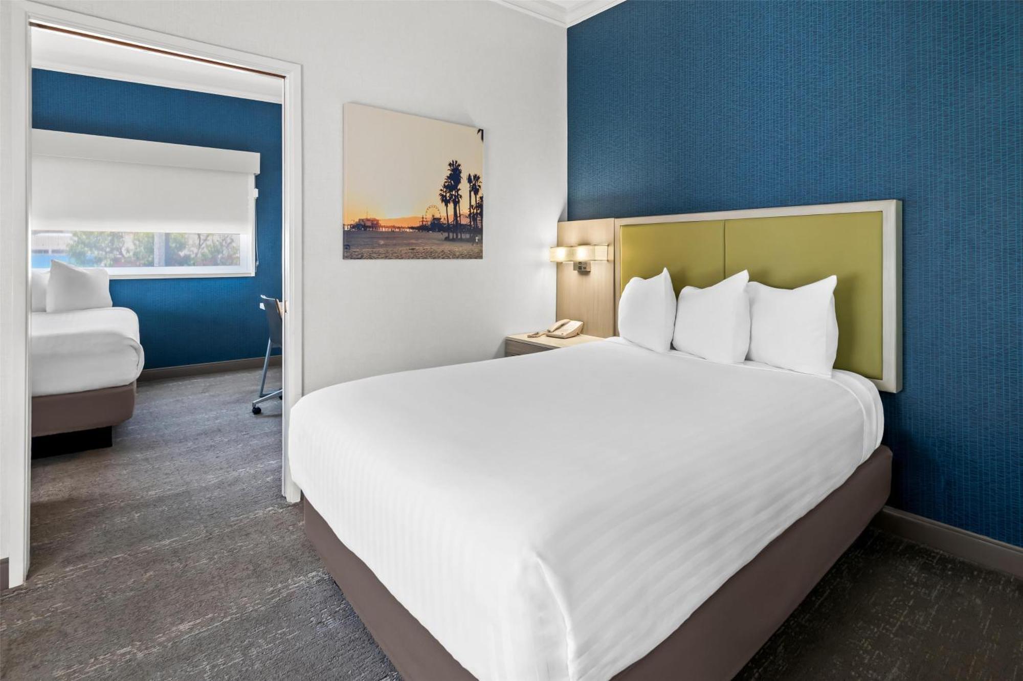 Surestay Hotel By Best Western Santa Monica Exterior photo