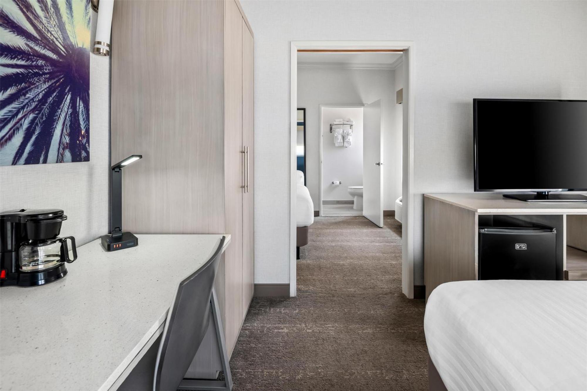 Surestay Hotel By Best Western Santa Monica Exterior photo