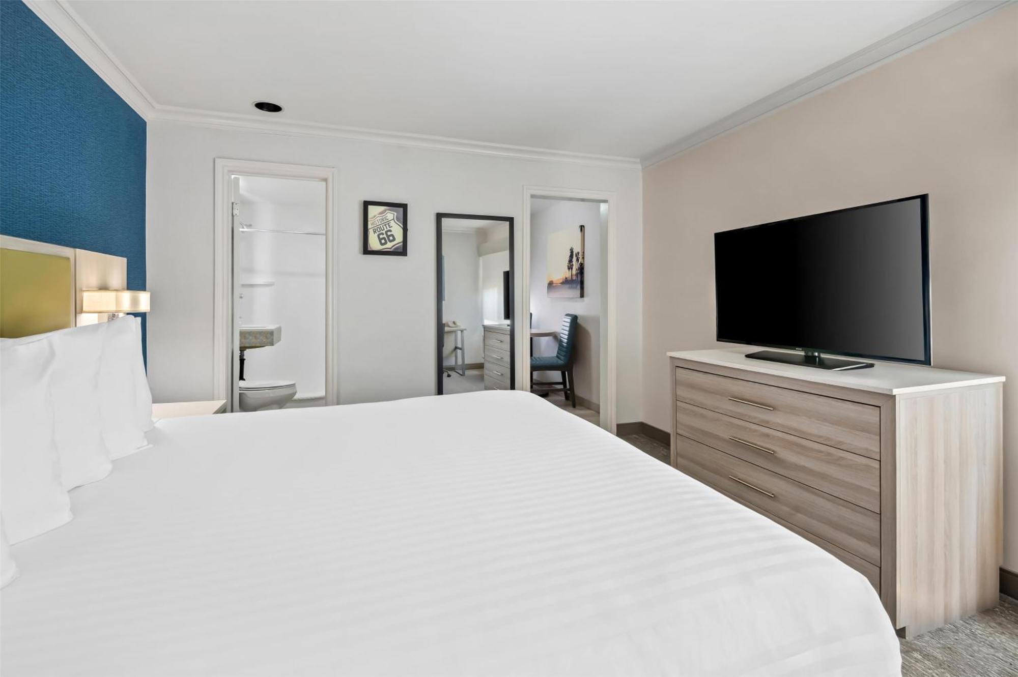 Surestay Hotel By Best Western Santa Monica Exterior photo
