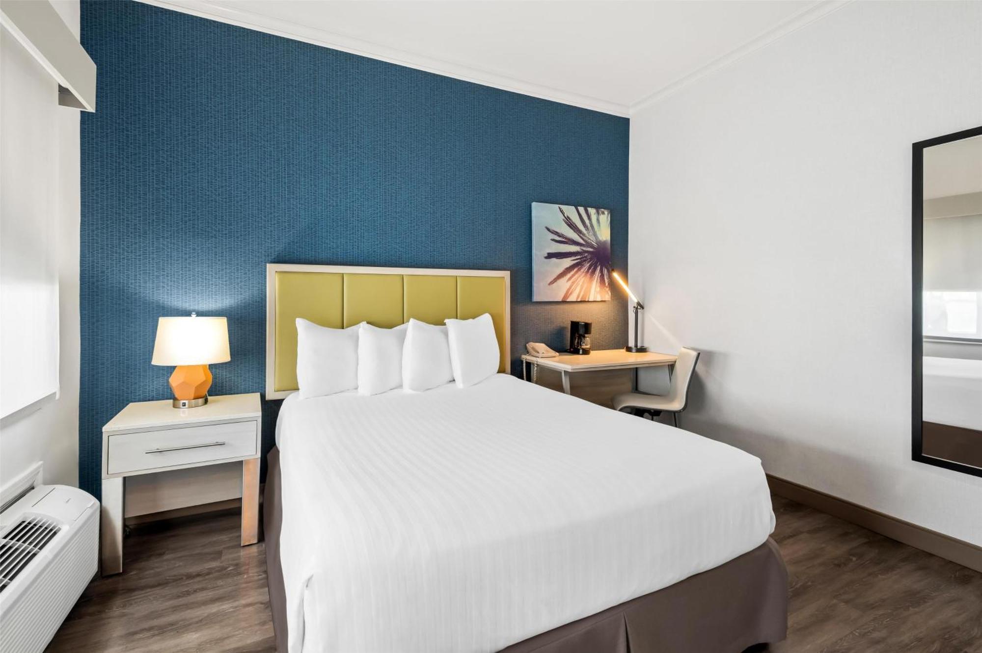 Surestay Hotel By Best Western Santa Monica Exterior photo