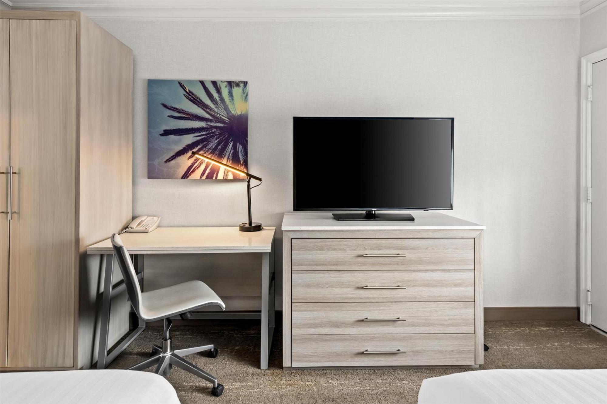 Surestay Hotel By Best Western Santa Monica Exterior photo